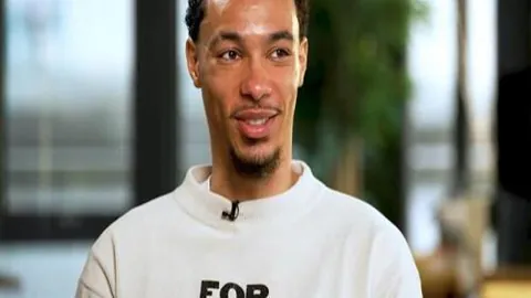 英超“油二代”传承难题：三代石油世家，挑战加剧